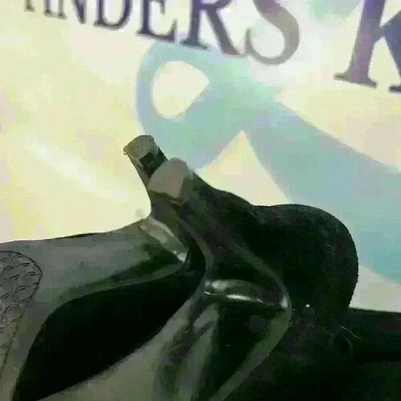 Nine West women’s bootie heels, size 8 medium - Picture 4 of 8